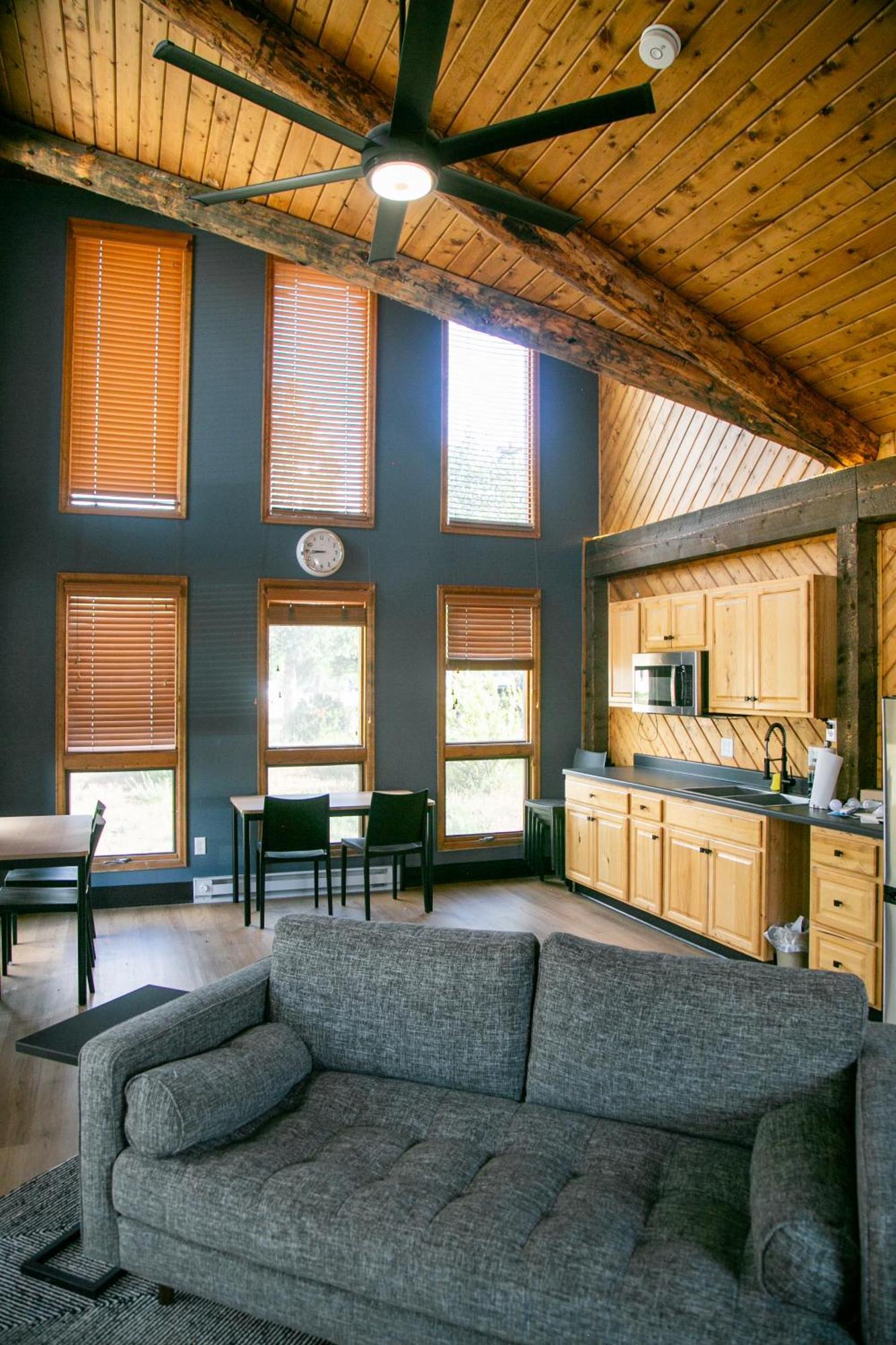 Loge Wolf Creek Motel South Fork Eksteriør billede